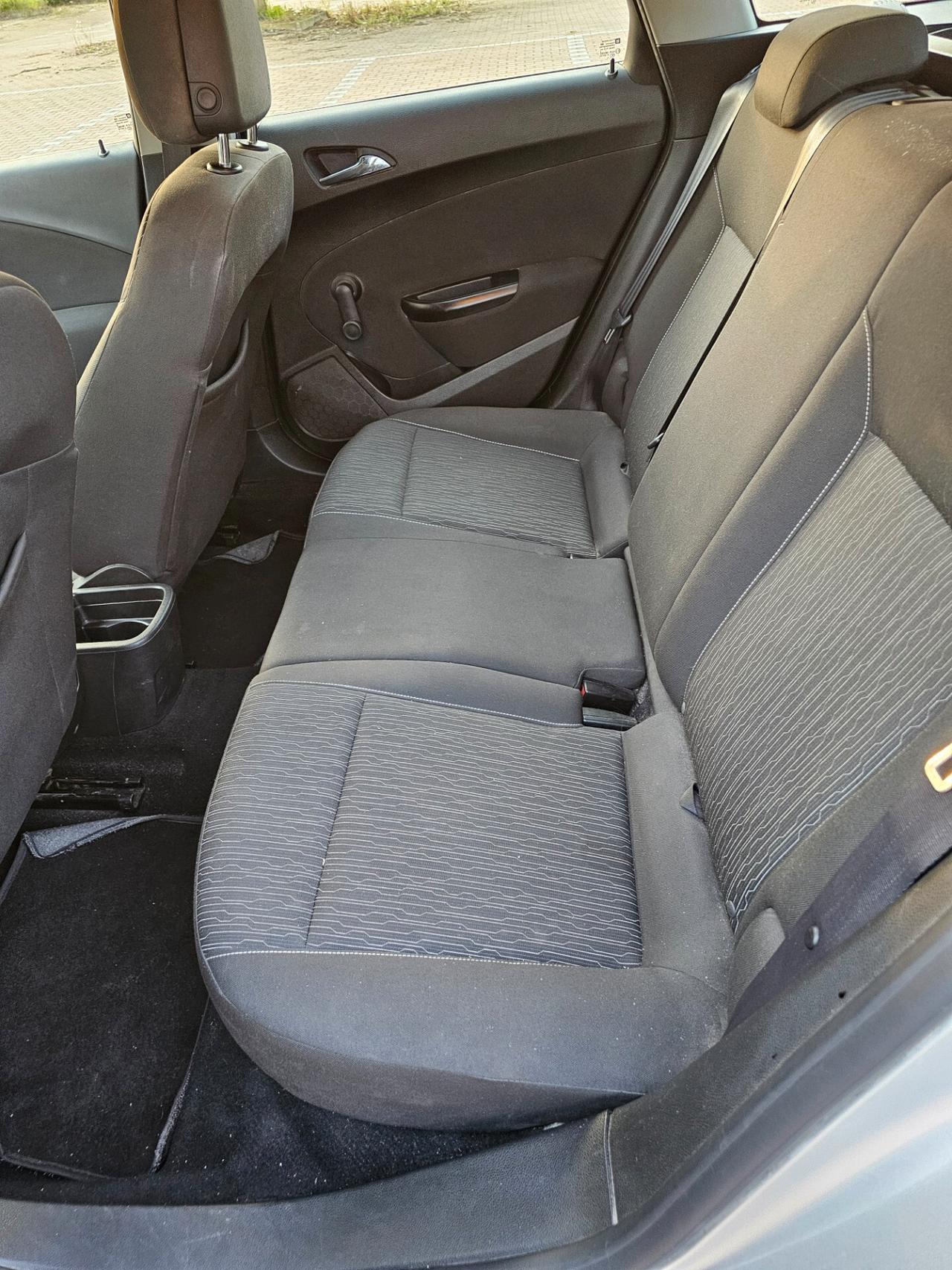 Opel Astra 1.7 CDTI 110CV Sports Tourer Cosmo