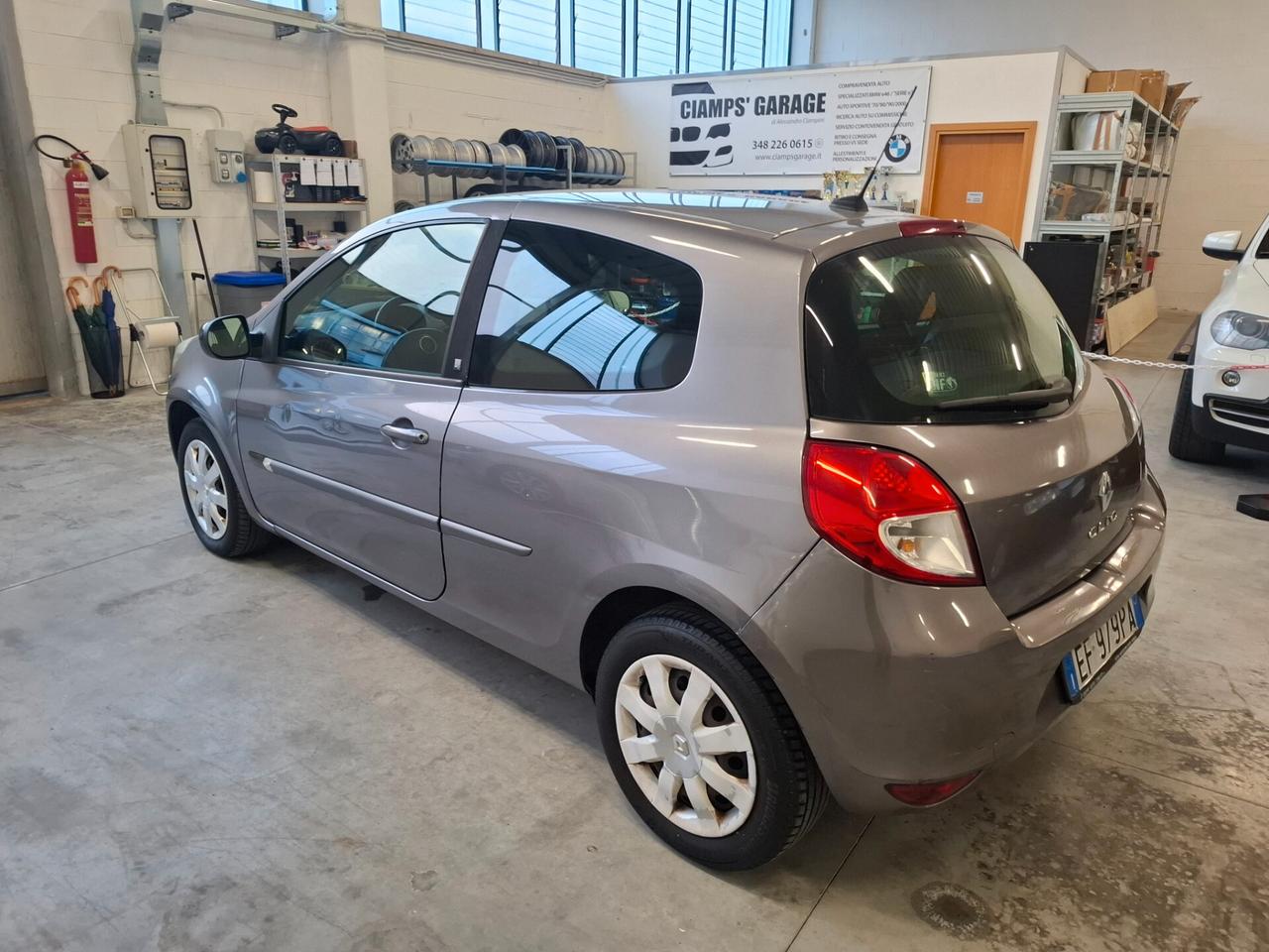 Renault Clio 1.2 16V 3 porte Dynamique