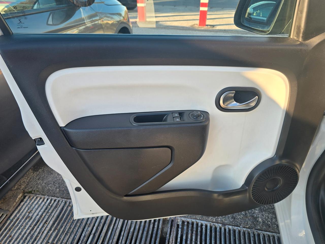 Renault Twingo SCe EDC Lovely