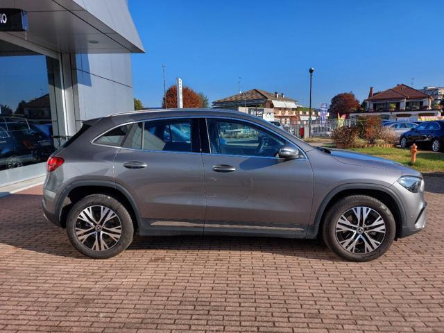 MERCEDES-BENZ GLA 200 Automatic Progressive Line Advanced Mild Hybrid