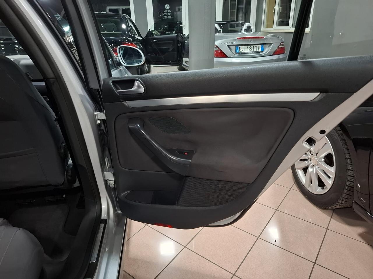 Volkswagen Golf 2.0 16V TFSI GTI