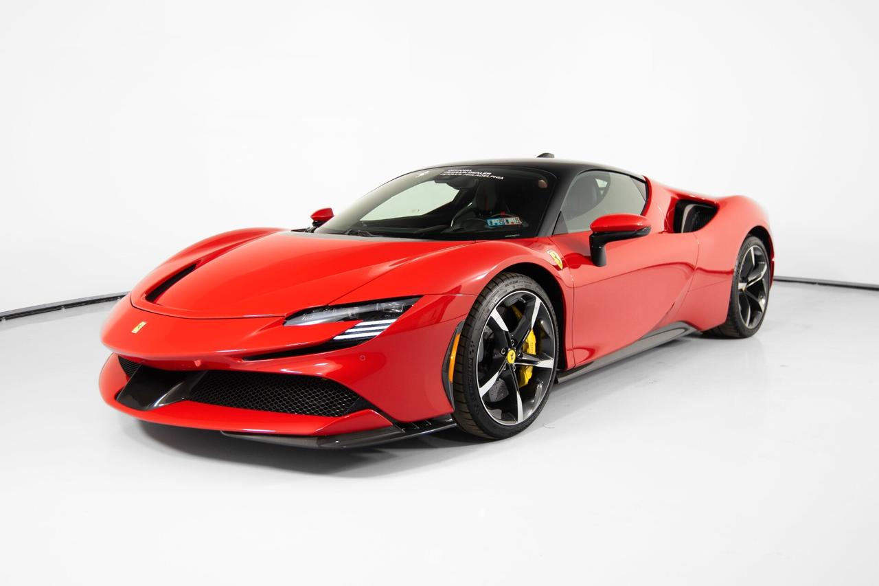 Ferrari SF90 Stradale NOLEGGIO LUNGO TERMINE - LEASING FULL INCLUSIVE