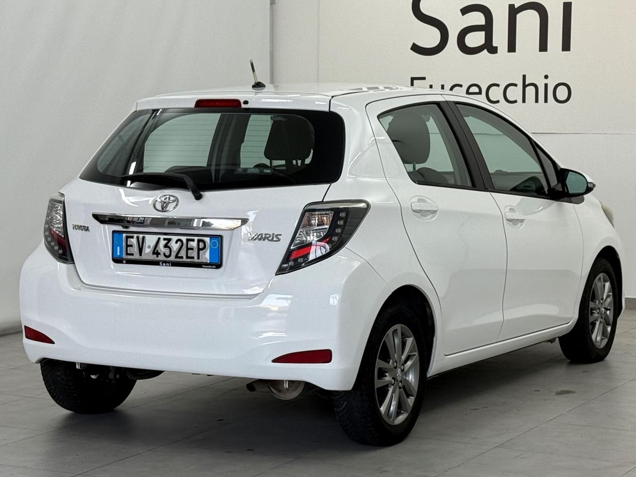 TOYOTA Yaris III 2011 Yaris 5p 1.0 Lounge