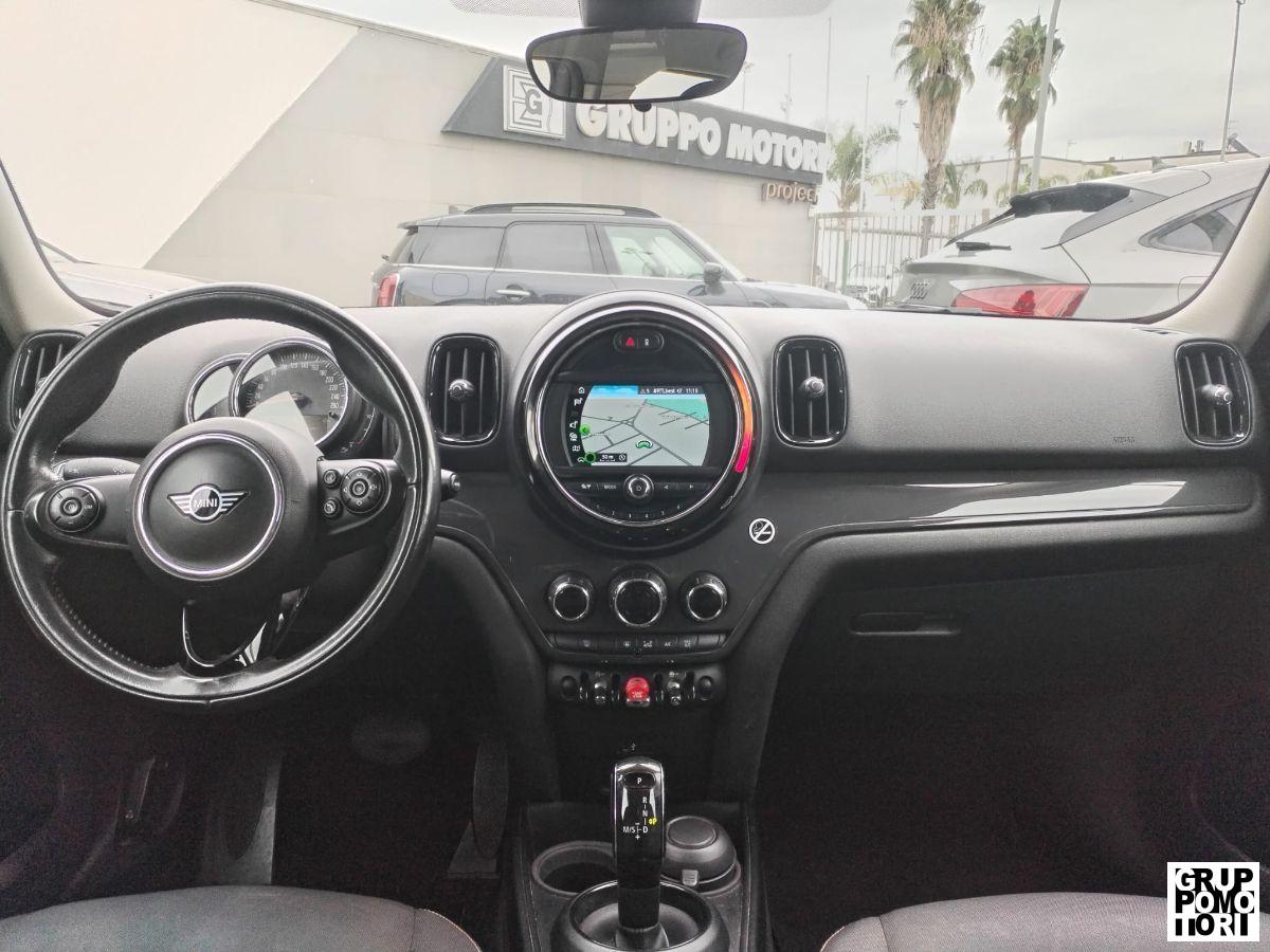 MINI - Countryman D Mini Cooper D Hype Aut.