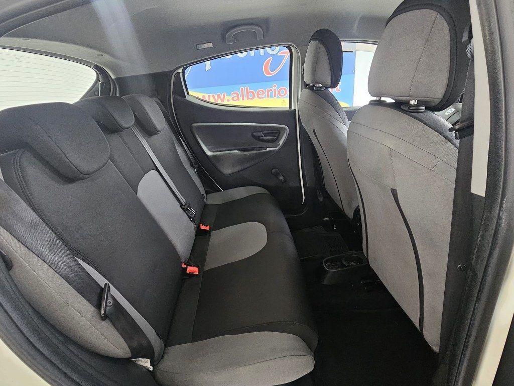 Lancia Ypsilon 1.2 69 CV 5 porte Silver