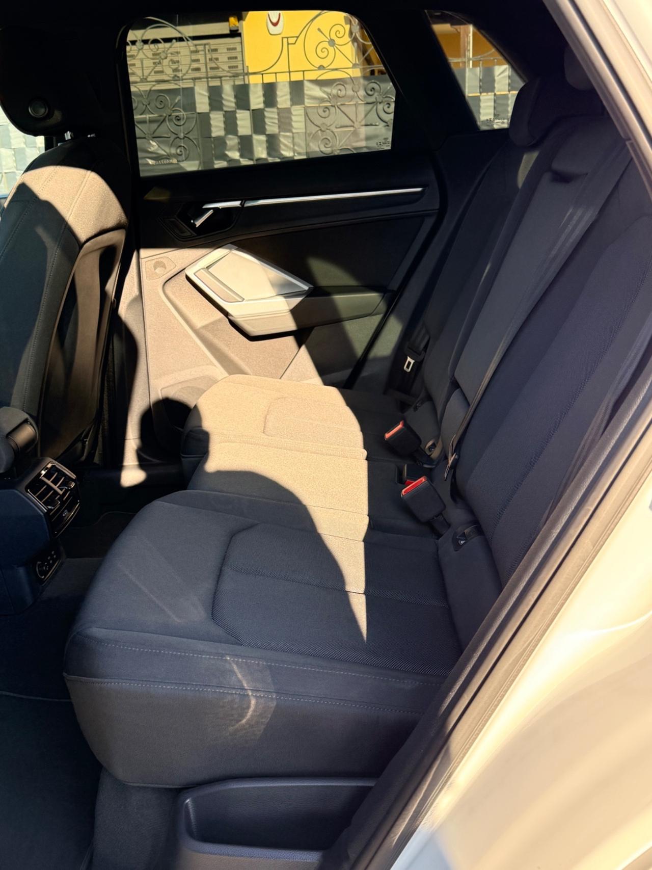 Audi Q3 35 TDI S tronic line edition 2021