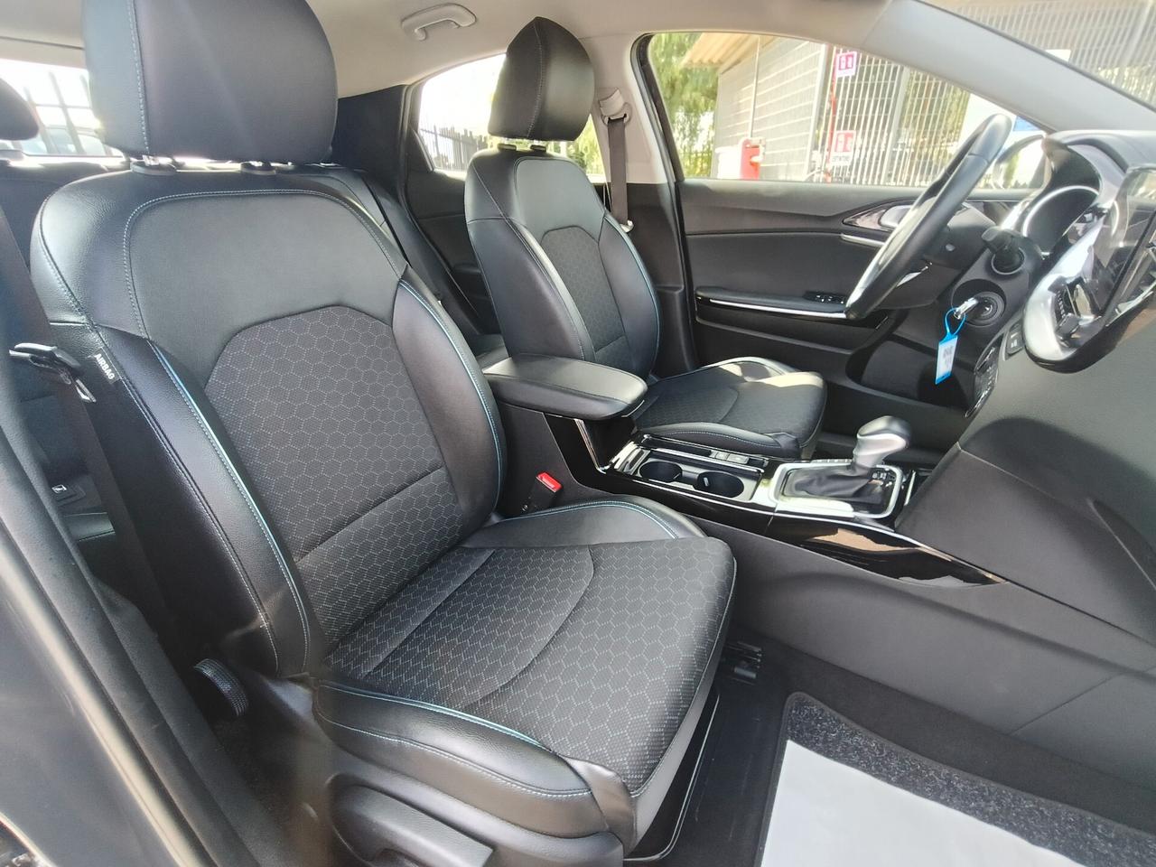 Kia XCeed 1.6 CRDi 136 CV MHEV DCT Aziendale Business
