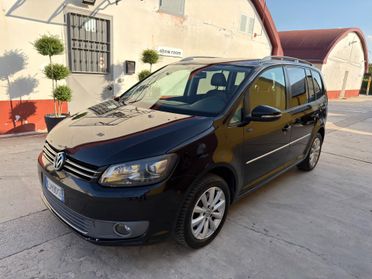 Volkswagen Touran 1.4 TSI Highline 7 posti Pelle