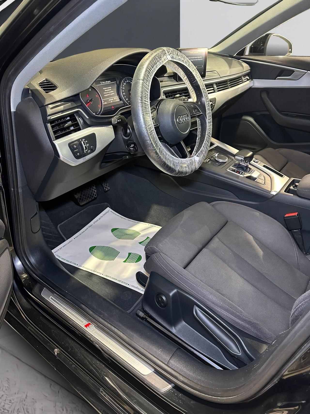 Audi A4 Avant 2.0 TDI 190 CV S tronic S-LINE