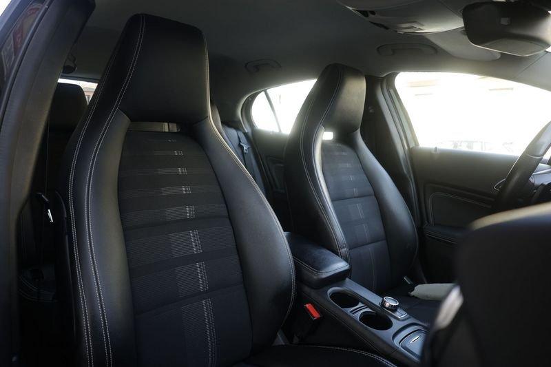 Mercedes-Benz GLA GLA 200 d Sport auto Unicoproprietario