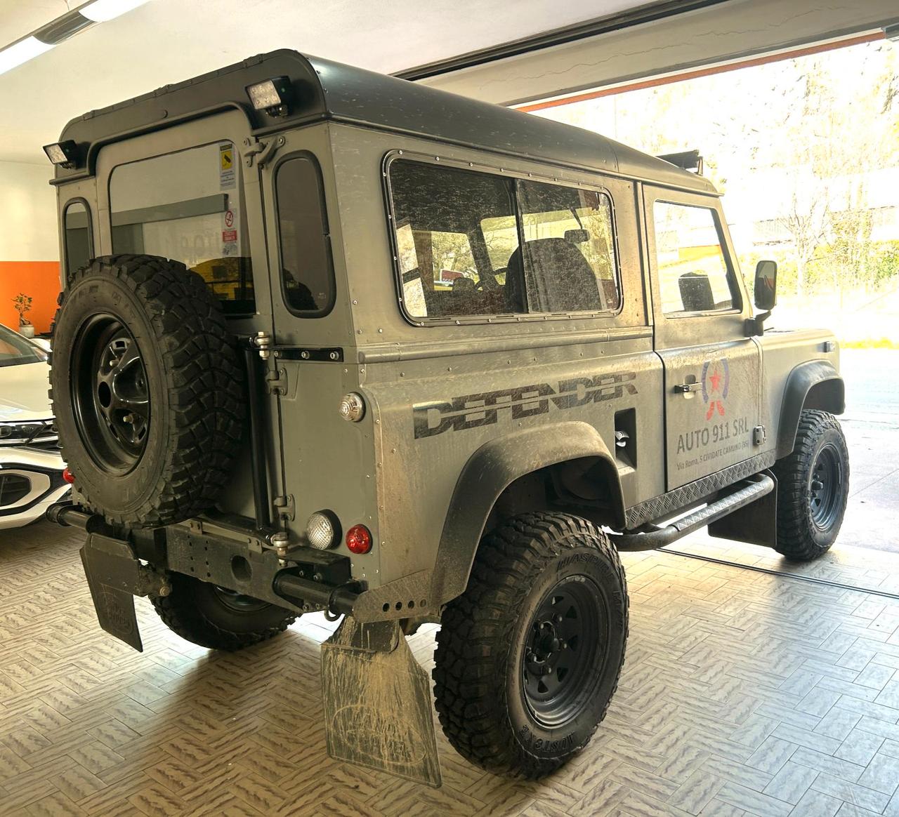 LAND ROVER Defender 90 2.5 TDI AUTOCARRO 3 POSTI