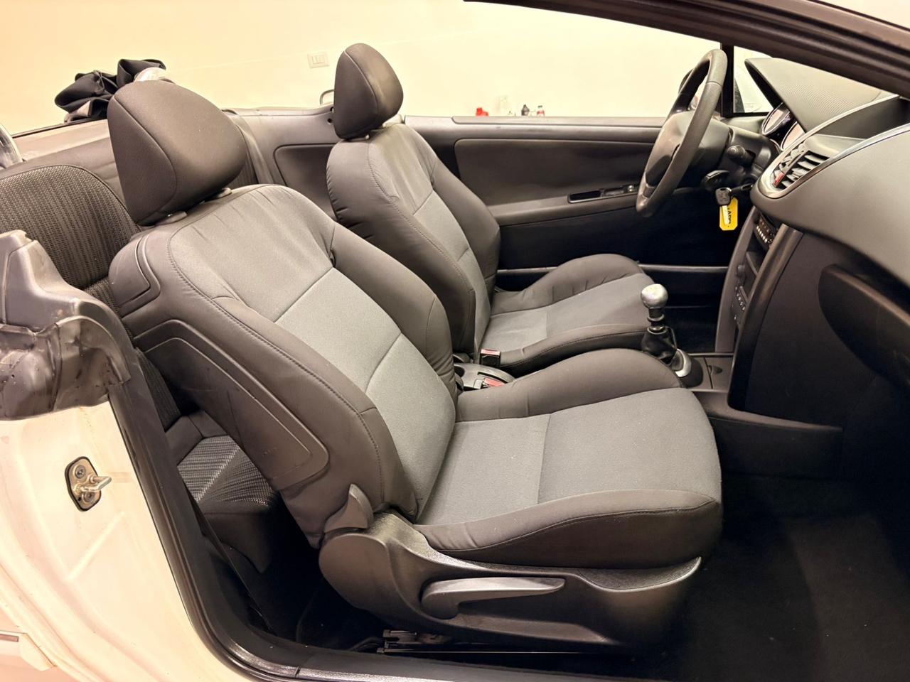 Peugeot 207 1.6 8V HDi 112CV CC Allure