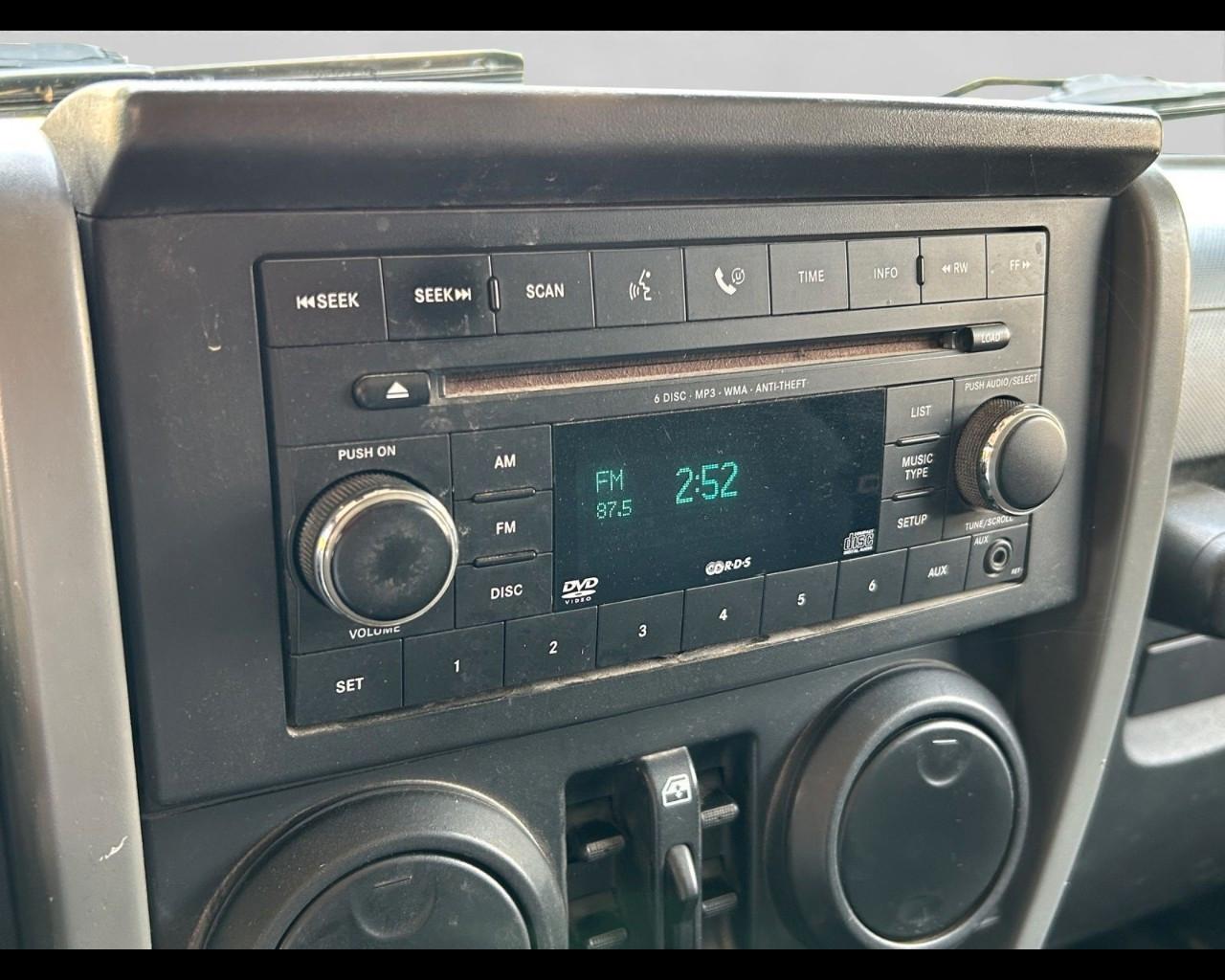 JEEP Wrangler III 2007 Unlimited - Wrangler Unlimited 2.8 crd Sah