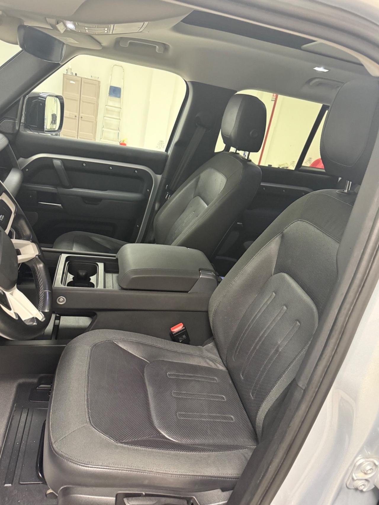 Land Rover Defender 110 2.0 SD4 240CV AWD Auto First Edition