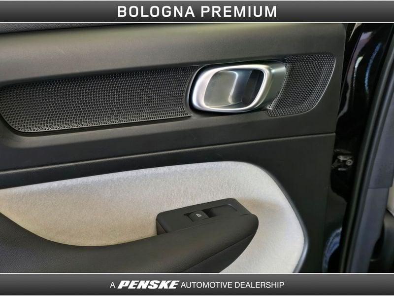 Volvo XC40 XC40 B3 automatico Core