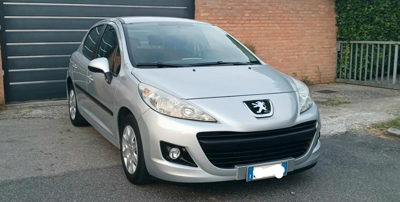 Peugeot 207 BENZINA EURO5 2011 NEOP TRATTABILE