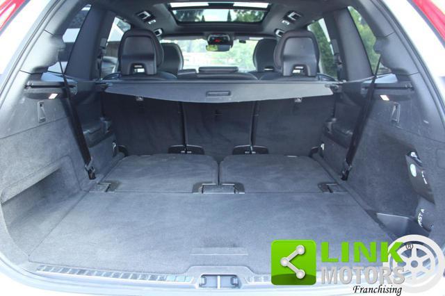 VOLVO XC90 D5 AWD Geartronic 7 posti R-design,Crystal White