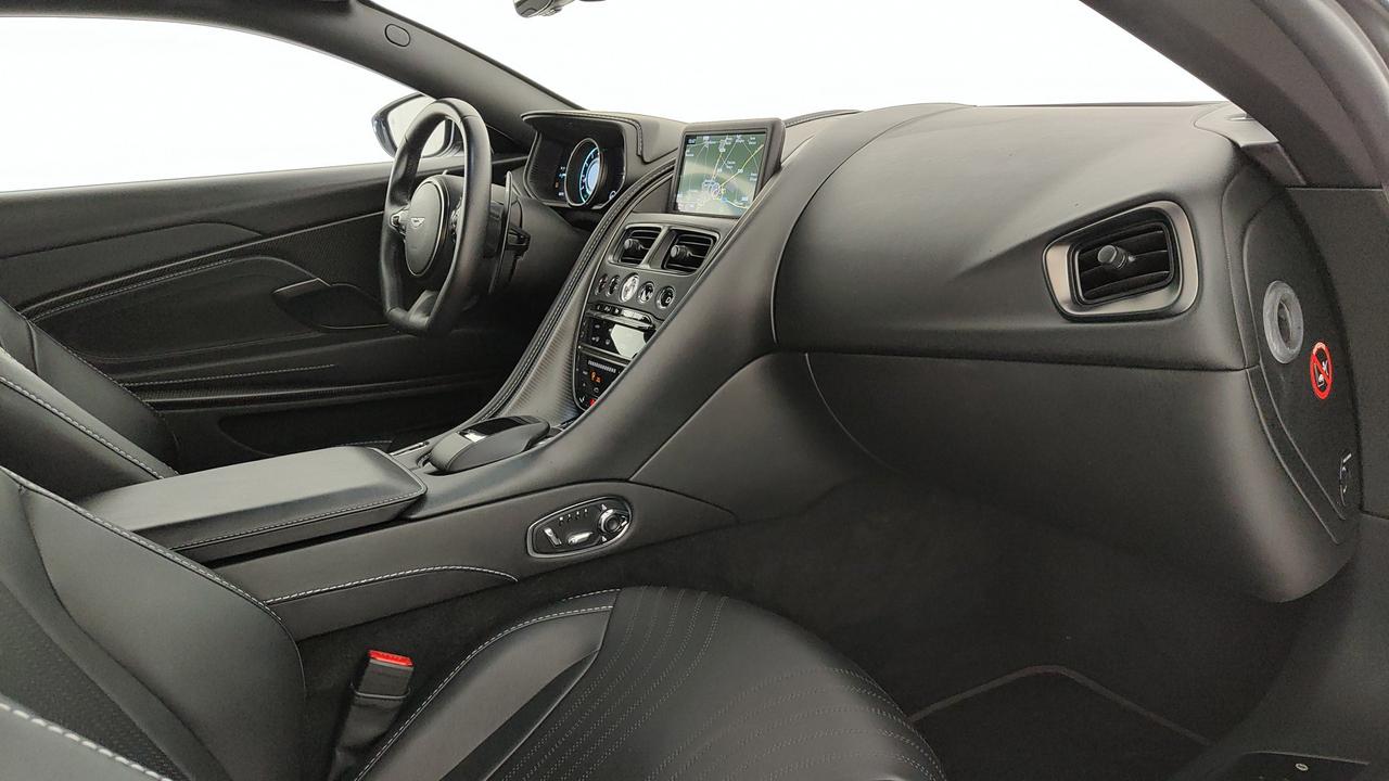 ASTON MARTIN DB11 Coupe 5.2 V12 AMR auto