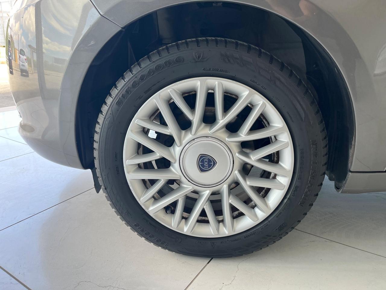 Lancia Ypsilon 1.2 69 CV 5 porte Platinum FULL
