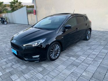 Ford Focus 1.5 Tdci 120cv ST Line Automatica