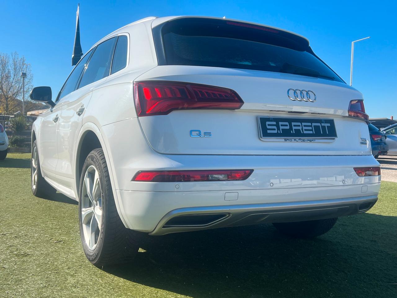 Audi Q5 2.0 TDI 190 CV quattro S tronic Business Sport/VIRTUAL COCKPIT/NAVI/R"18/LUCI AMBIENTE