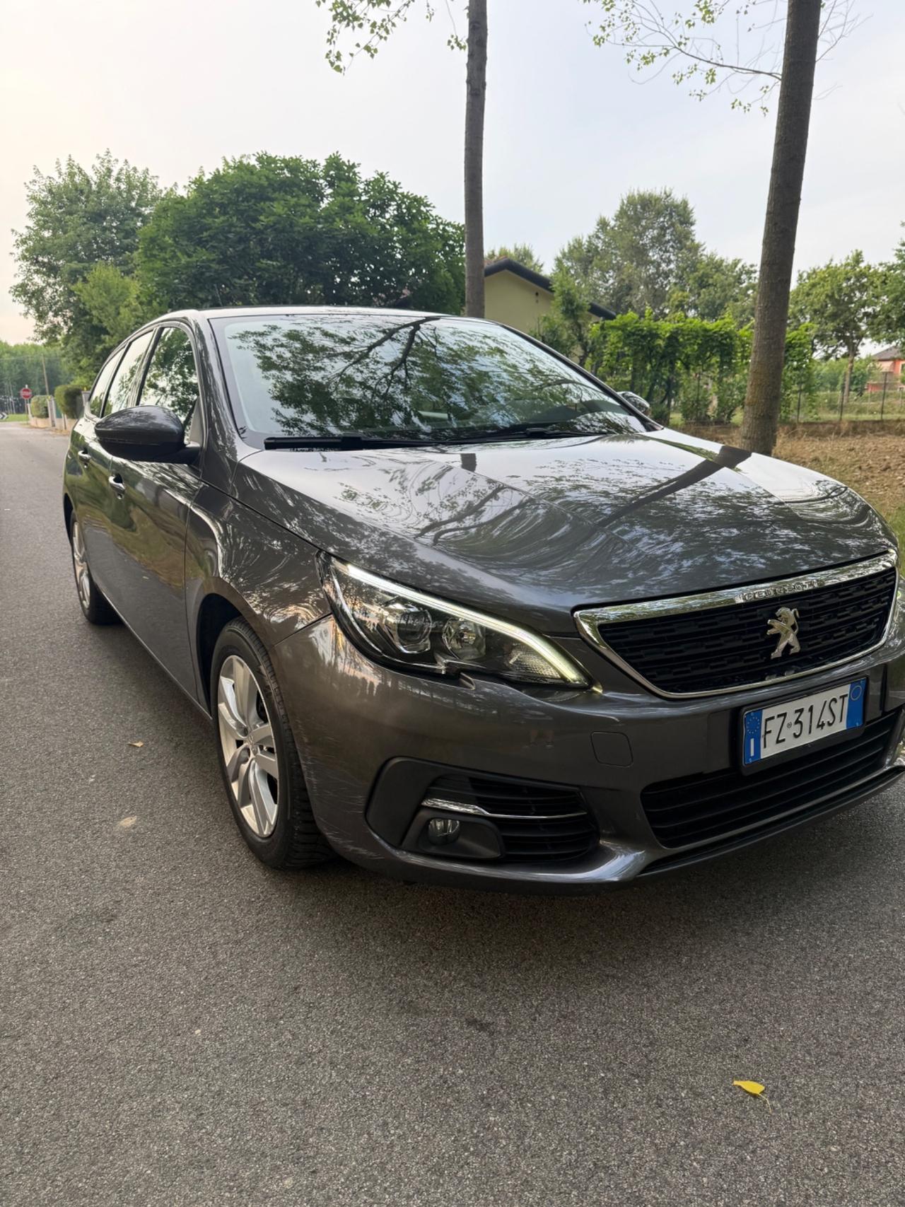 Peugeot 308 BlueHDi 130 S&S EAT8 SW Business