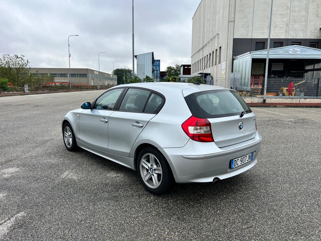 Bmw 118 118i cat 5 porte Futura