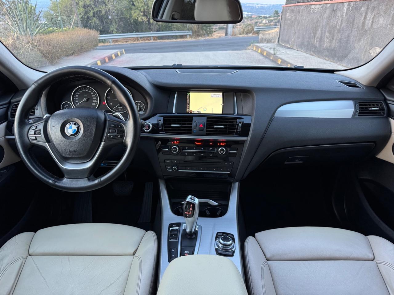 Bmw X4 2.0 INTERNI IN PELLE