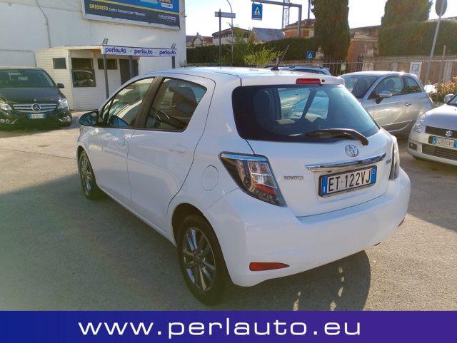 TOYOTA Yaris 1.4 D-4D 5 porte Active