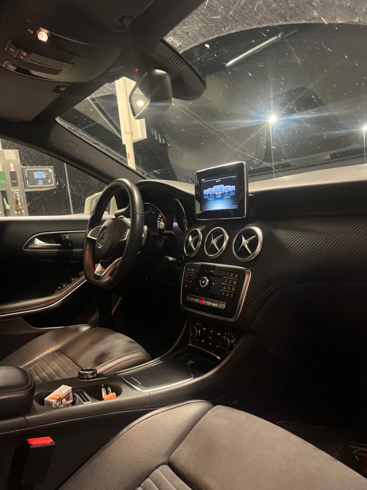 Mercedes-benz A 180 A 180 d Automatic Premium