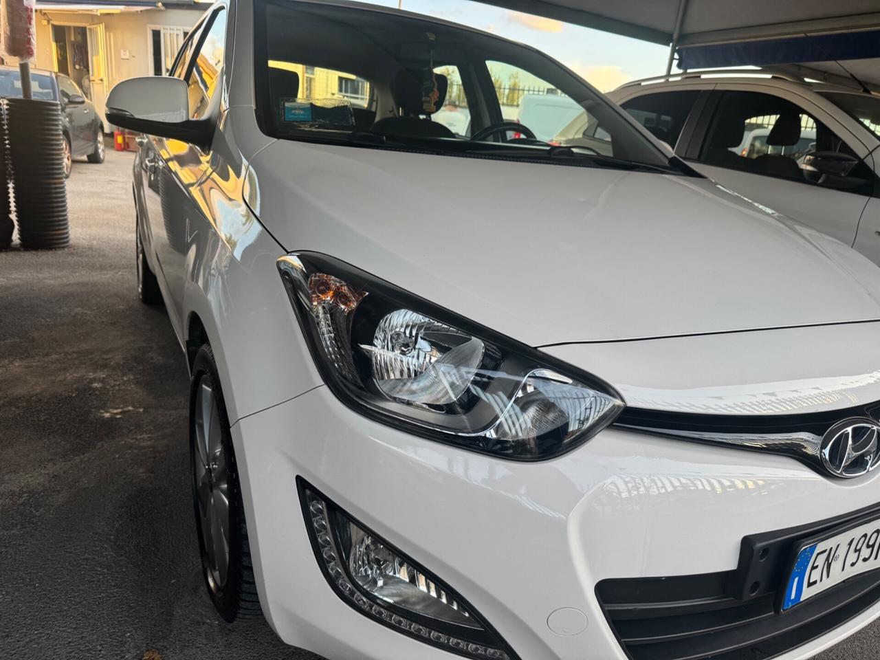 Hyundai i20 1.4 CRDi 5p. Sound Edition