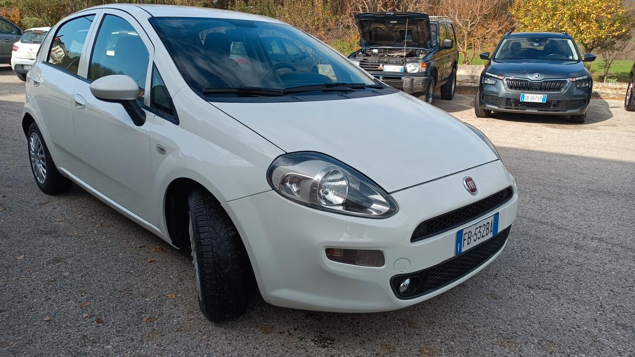 Fiat Punto 1.3 DIESEL anno dicembre 2015 ECCELLENTI CONDIZIONI