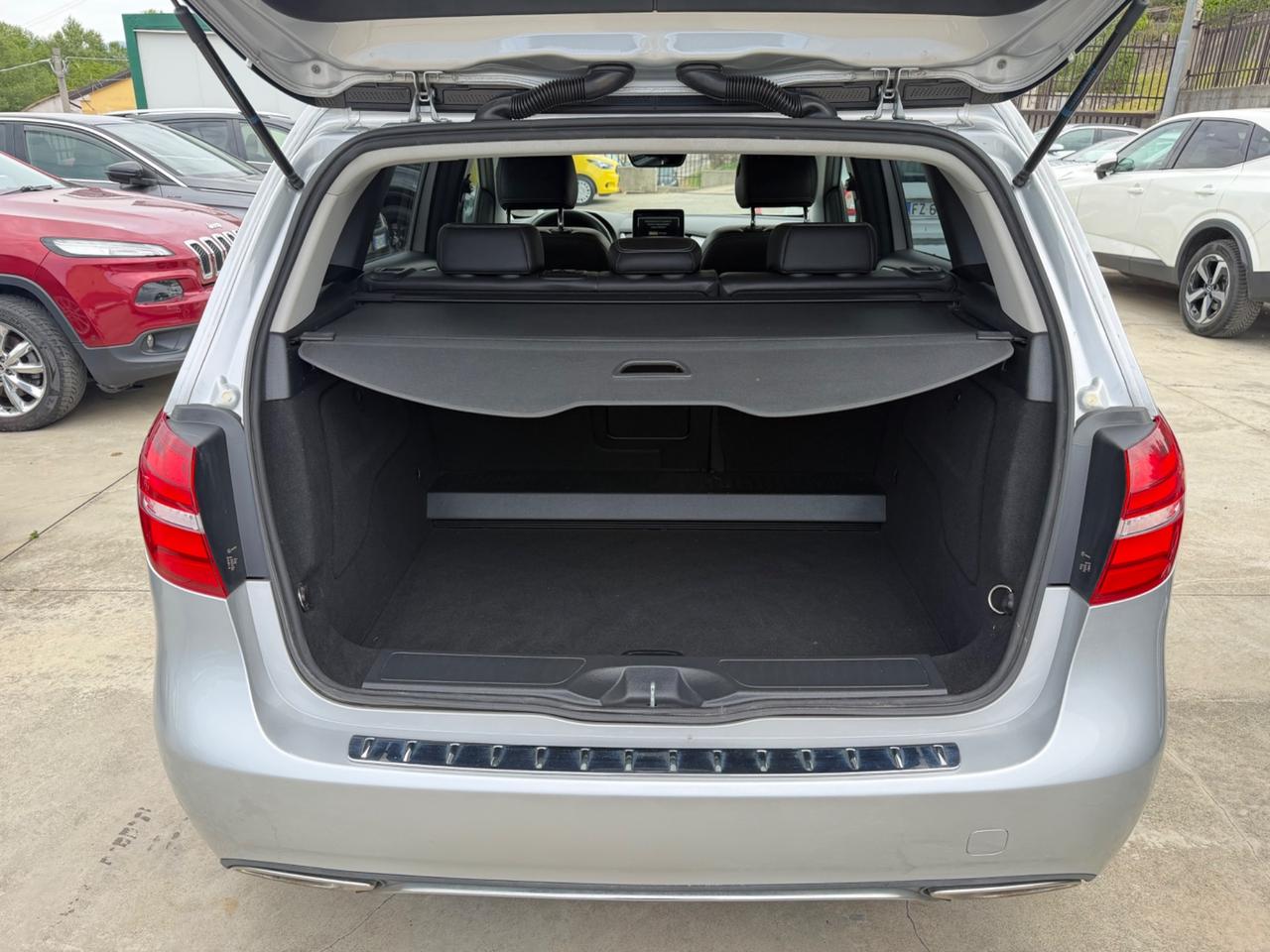 Mercedes-benz B 180 d Premium
