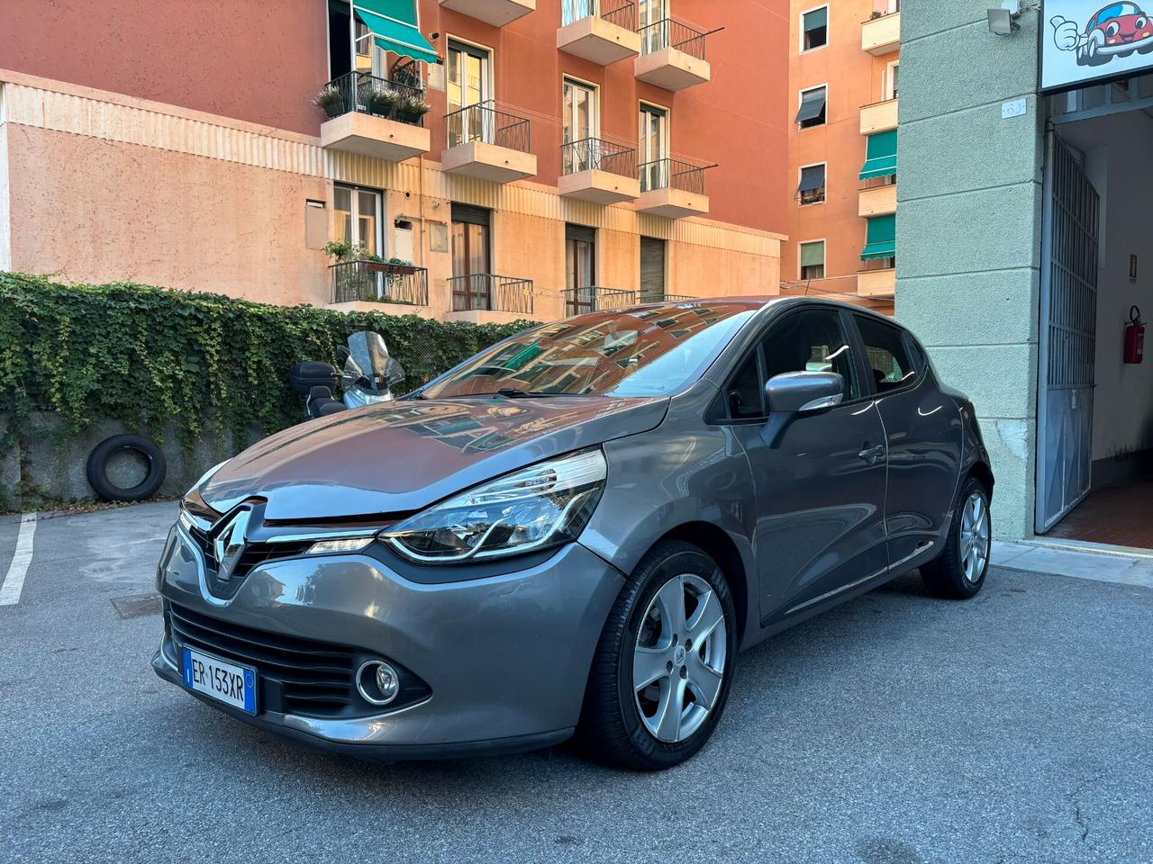 Renault Clio 1.5 dCi 8V 75CV 5 porte Wave