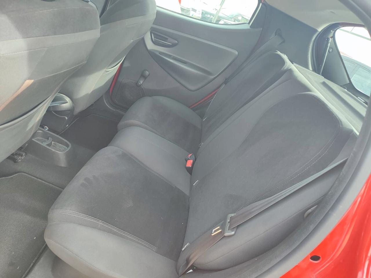 Lancia Ypsilon 1.2 69 CV 5 porte Gold