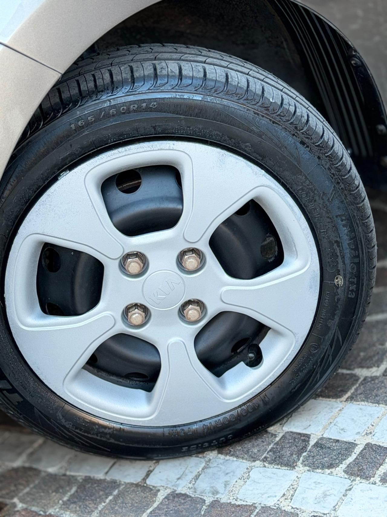 Kia Picanto 1.0 12V 5 porte Glam