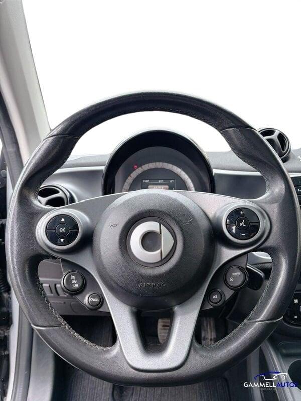 smart fortwo fortwo 70 1.0 Youngster AUTOMATICA