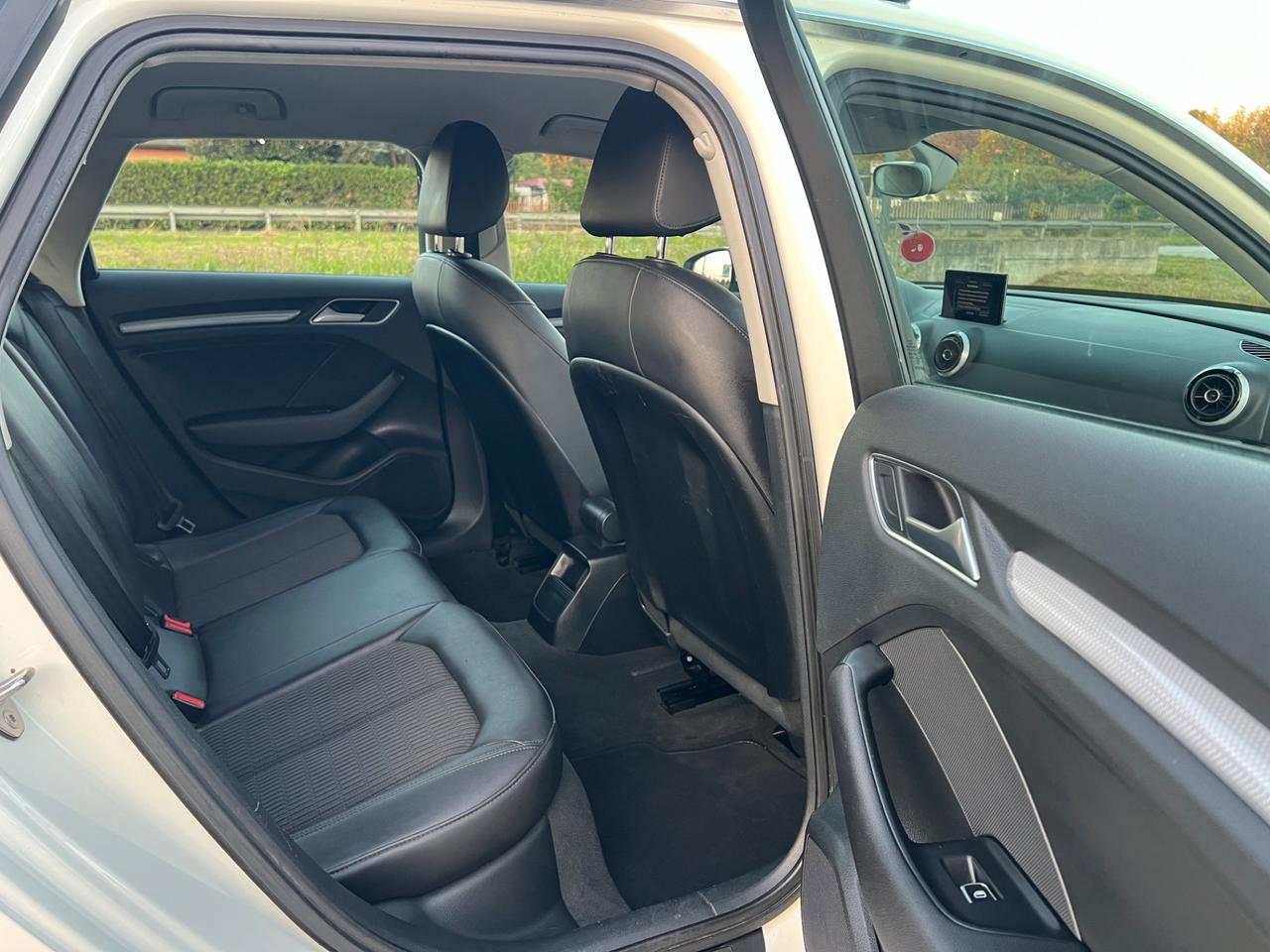Audi A3 SPB 1.6 TDI Ambiente