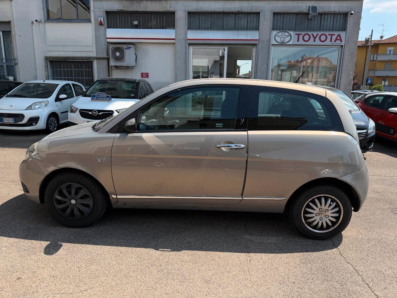 Lancia Ypsilon 1.4 NEOPATENTATI
