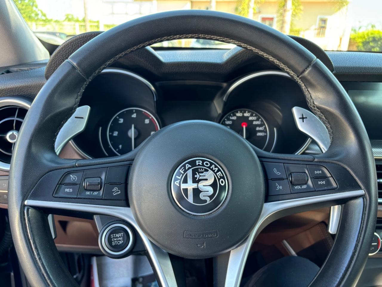 ALFA ROMEO STELVIO 2.2 210CV AT8 Q4 FULL OPT