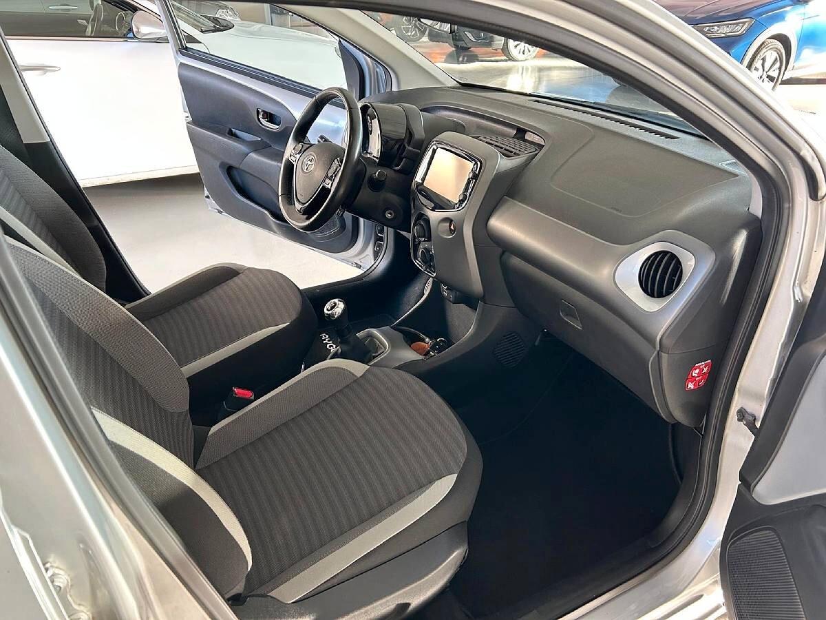 Toyota Aygo 1.0 VVT-i 72 CV 5 porte x-cool