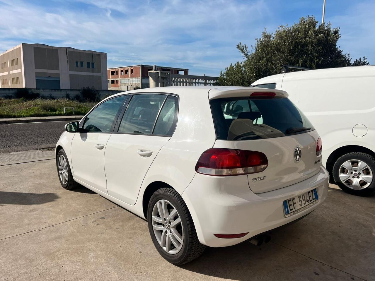 Volkswagen Golf 2.0 TDI 140CV DPF DSG 5p. Highline 2011