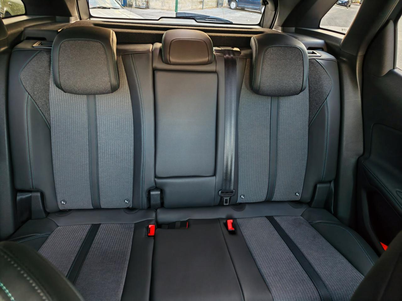 Peugeot 3008 1.5 hdi automatica - GARANZIA