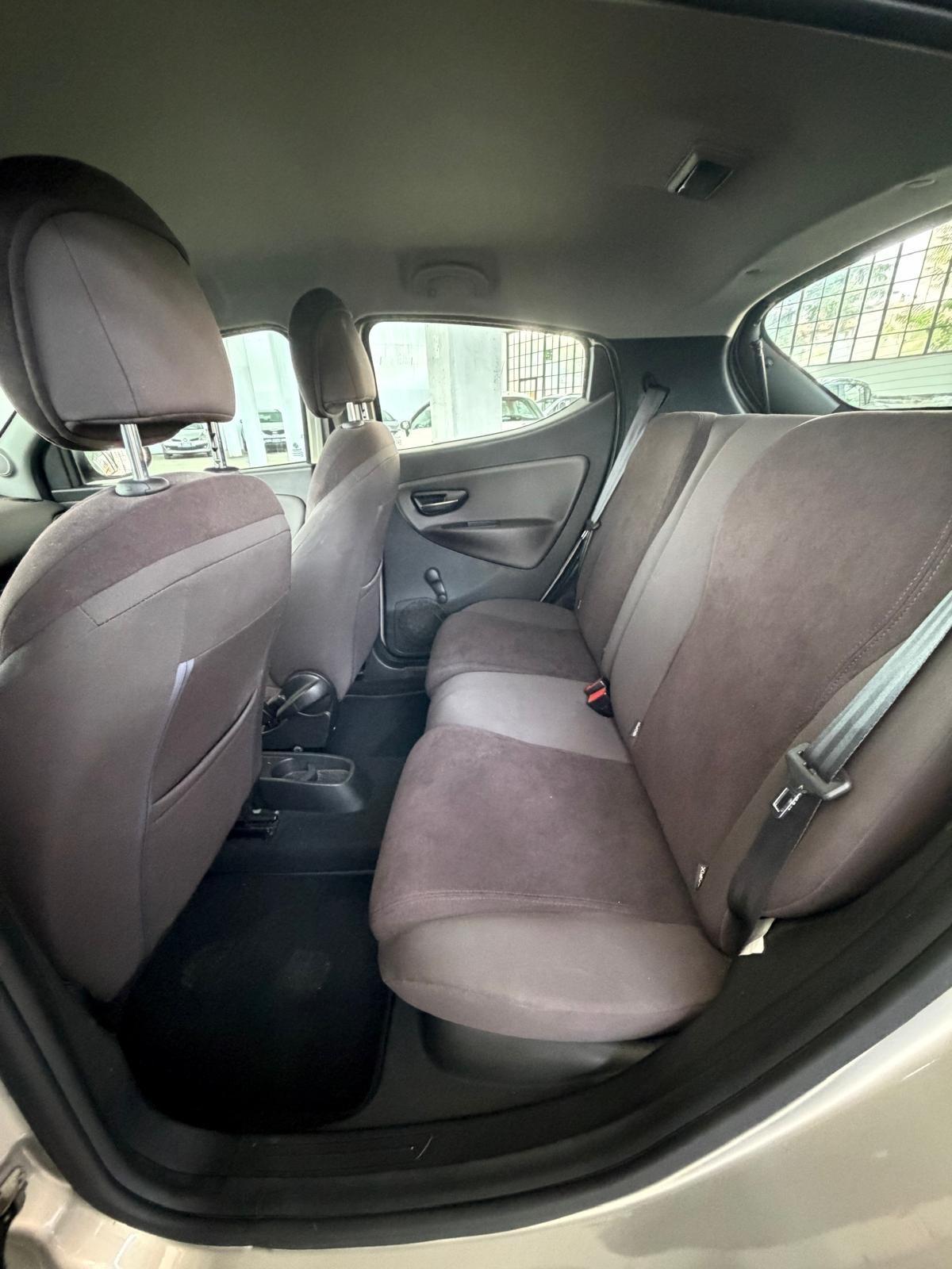 Lancia Ypsilon 0.9 TwinAir 85 CV 5 porte Metano Ecochic Gold