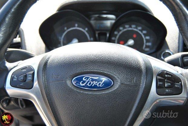 Ford ecosport 1.5 tdci titanium