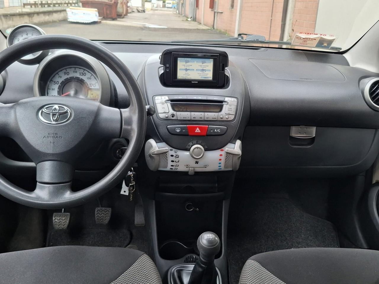 Toyota Aygo 1.0 12V VVT-i 5 porte Cool Soda Connect