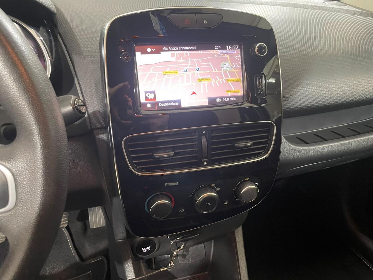 Renault Clio dCi 8V 75 CV Start&Stop 5 porte Energy Duel