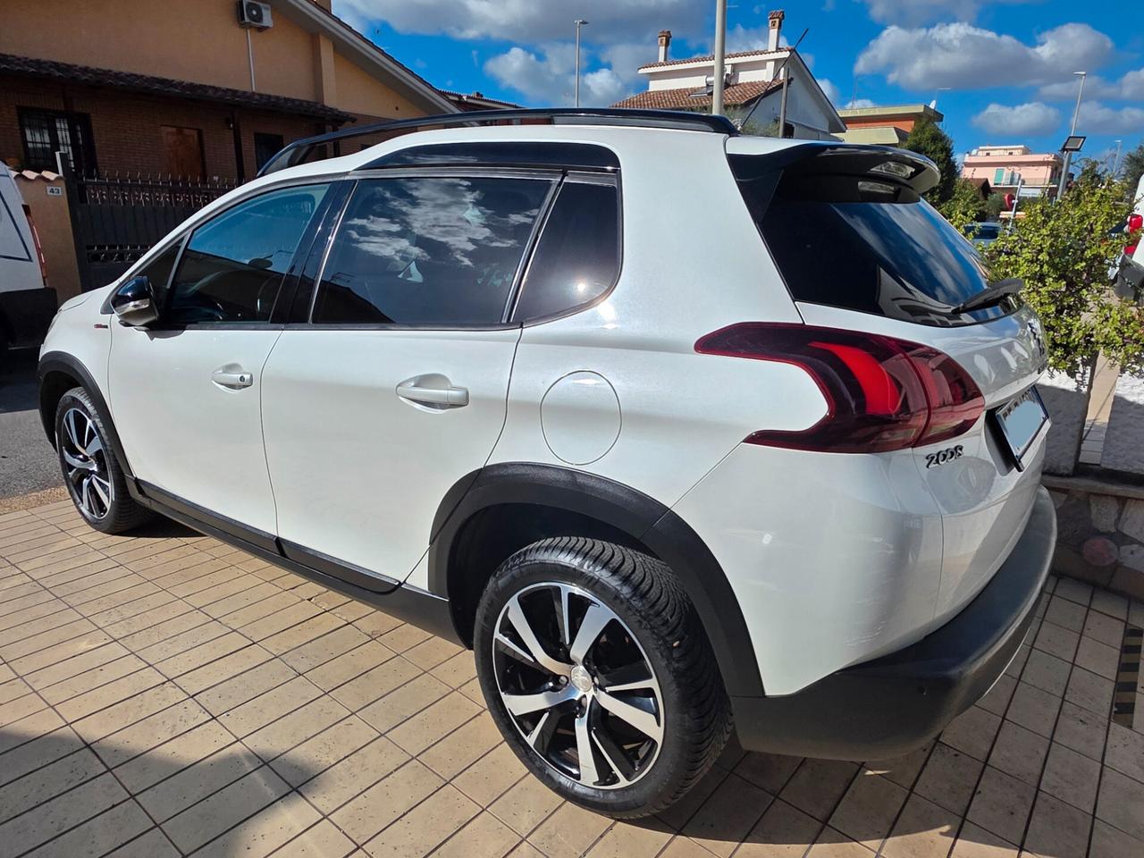 Peugeot 2008 PureTech Turbo 110 S&S GT Line
