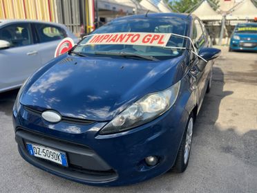 Ford Fiesta 1.4 Benzina/Gpl Anno 2010 Km 175,000
