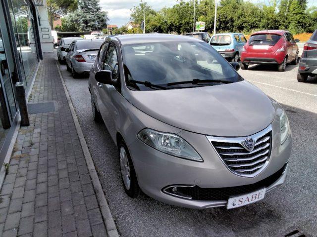LANCIA Ypsilon 1.2 69 CV 5 porte Platinum